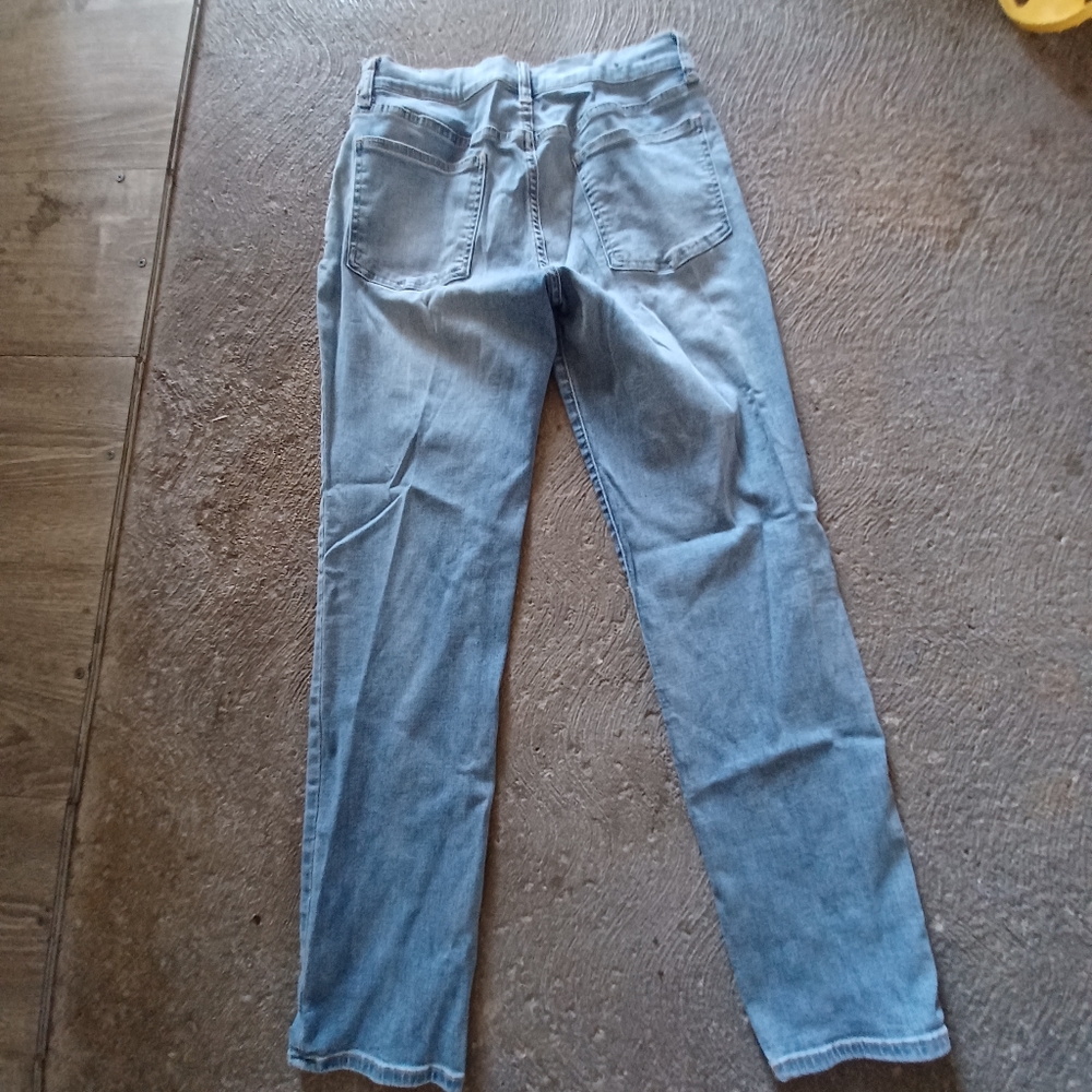 Women's jeans